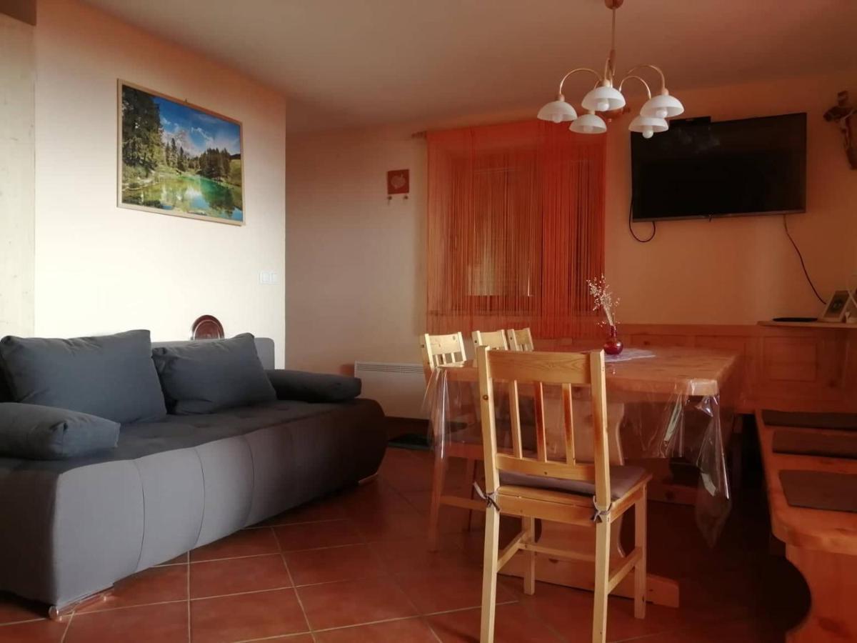Apartmaji Vrhovnik Церклье-на-Гореньскем Экстерьер фото
